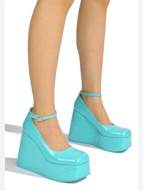 •CAPE ROBBIN• “Jenny” Closed Toe Platform Heels w/ Ankle Strap - Teal // NIB